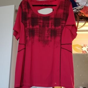 Fushia active tshirt - 4 for $35